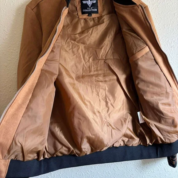 V.I.P Collection Jacket - Picture 6 of 7